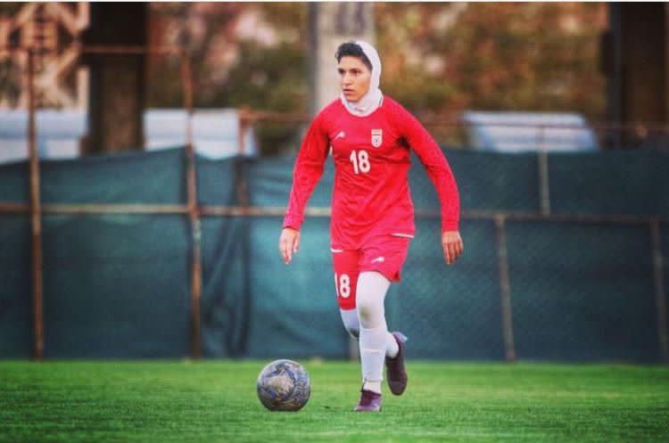 حضور بانوی فوتبالیست فارسی در مرحله دوم رقابت های انتخابی المپیک در استرالیا