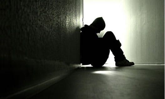 کاهش سن خودکشی در ایران