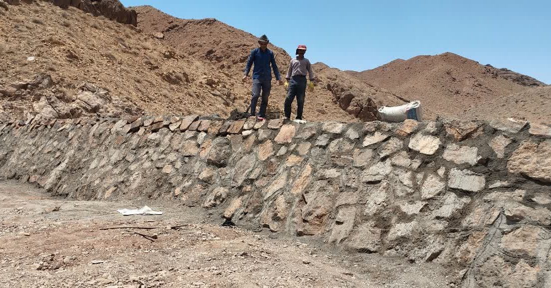 پایان عملیات اجرایی پروژه سنگ و ملاتی آبخیزداری چاه سبز خلیل آباد