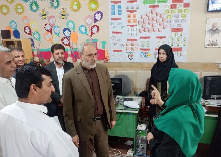 بازدید مدیر کل آموزش و پرورش سیستان و بلوچستان از نحوه برگزاری امتحانات دانش آموزان در خاش